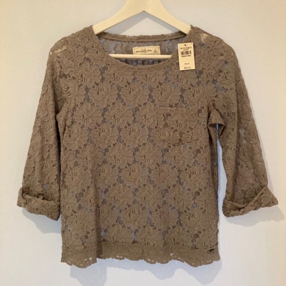 NWT Abercrombie & Fitch Kylie Floral Lace Scoop Neck Gray Shirt Women's S - Picture 2 of 6